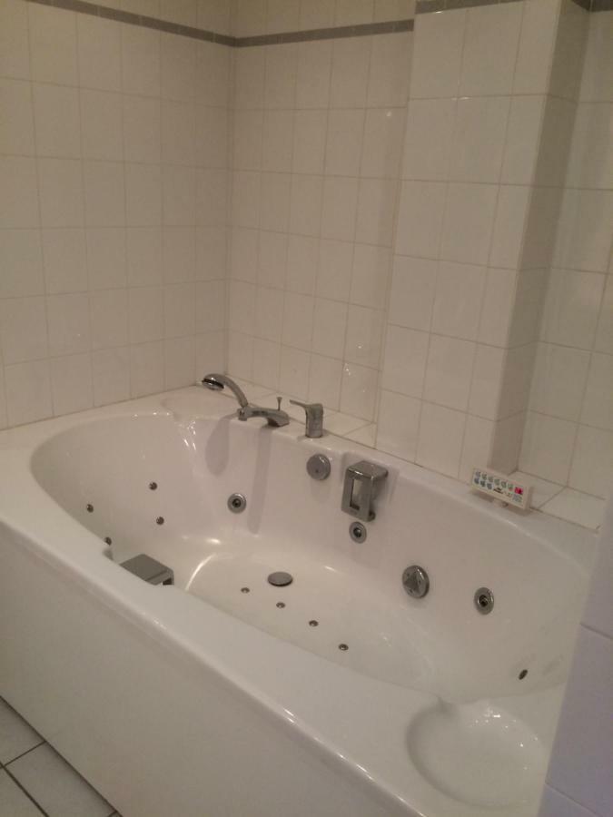 Juniper House Apartment Vulaines-sur-Seine Bagian luar foto